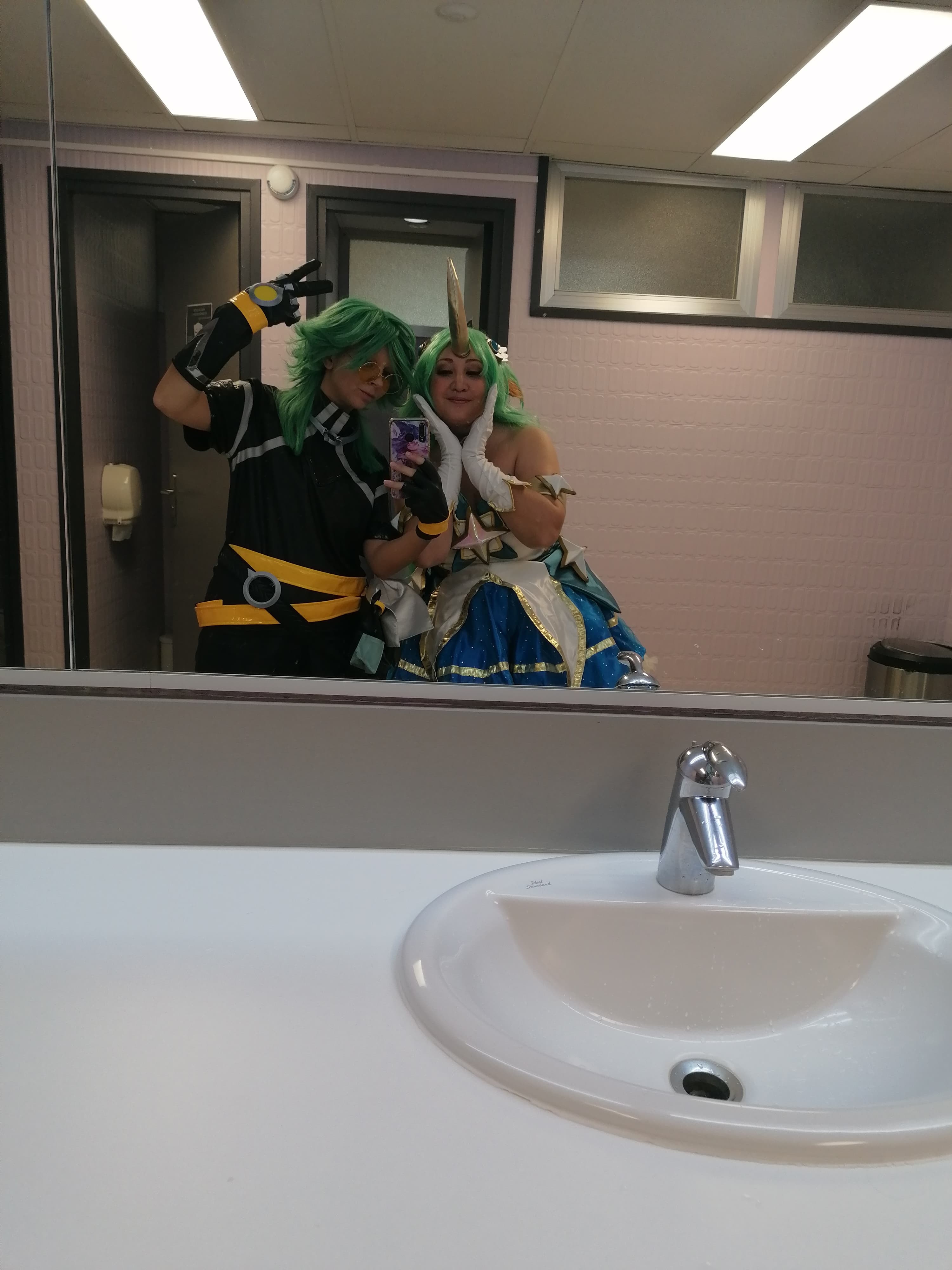 College of Legends - selfies - Photo 8