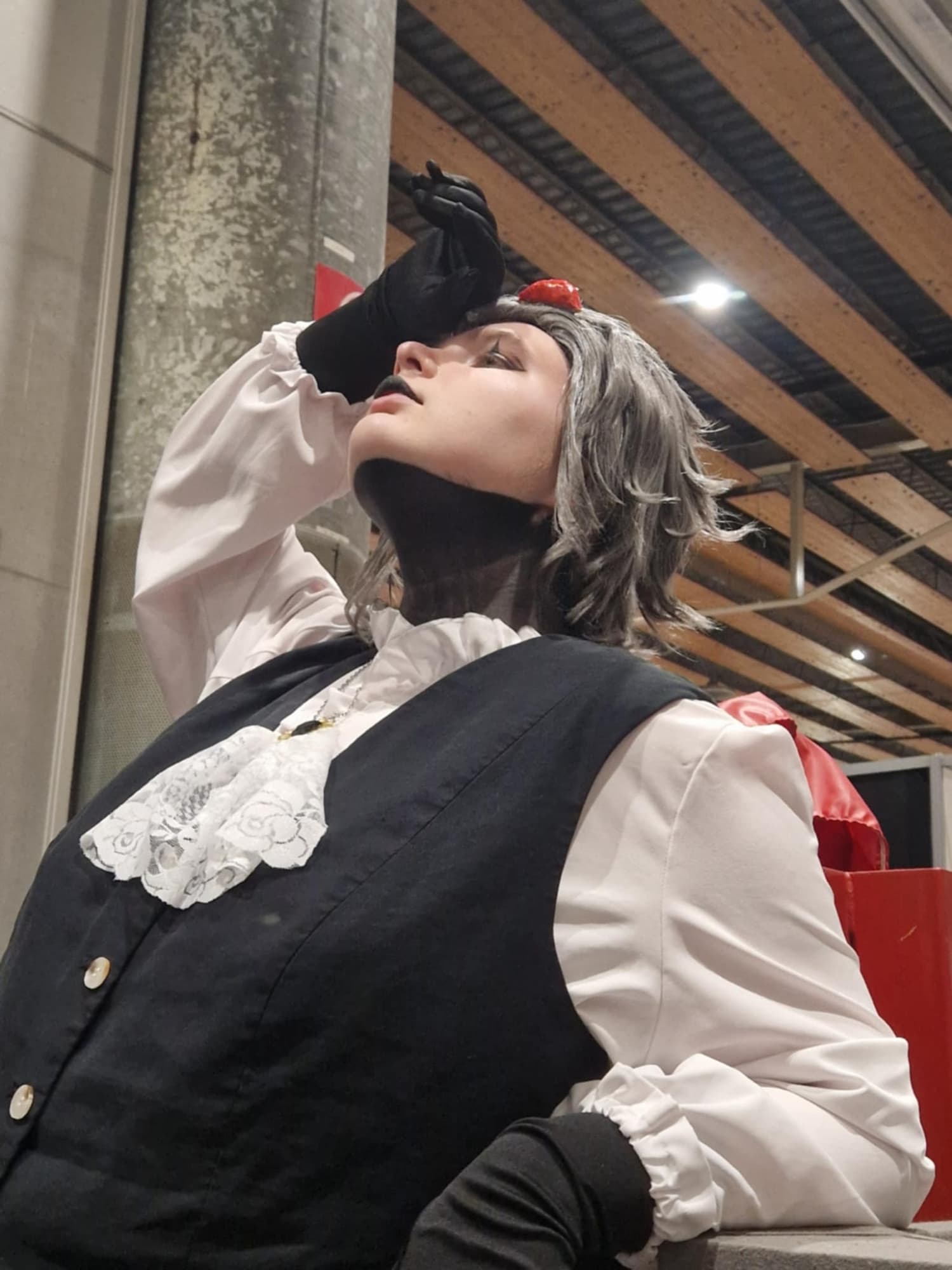 Stolas other outfit - Photo 2