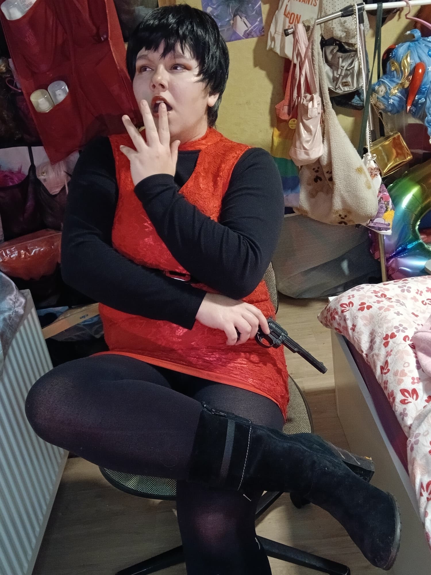 Ada wong at home - Photo 44