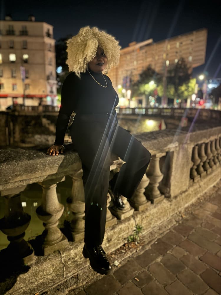 Shihai Kuroiro - Photo 1