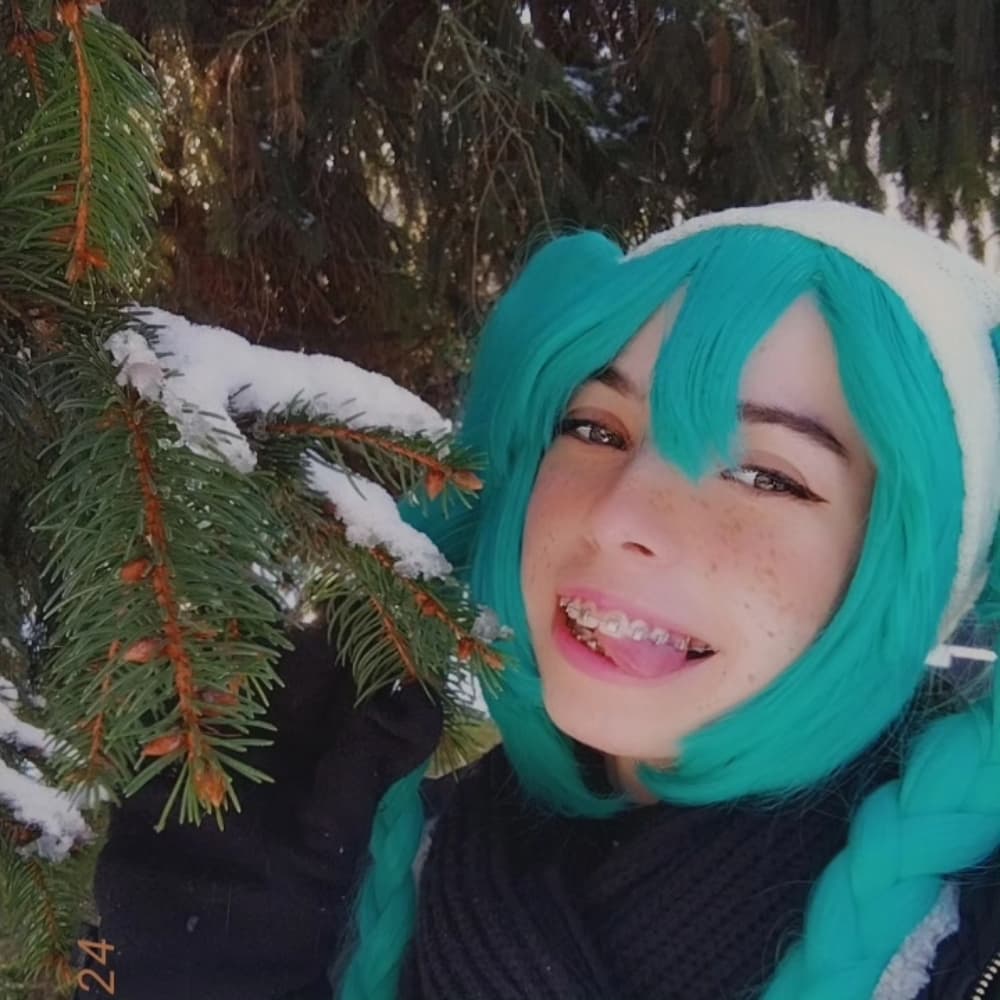 Miku snow casual cos - Photo 6