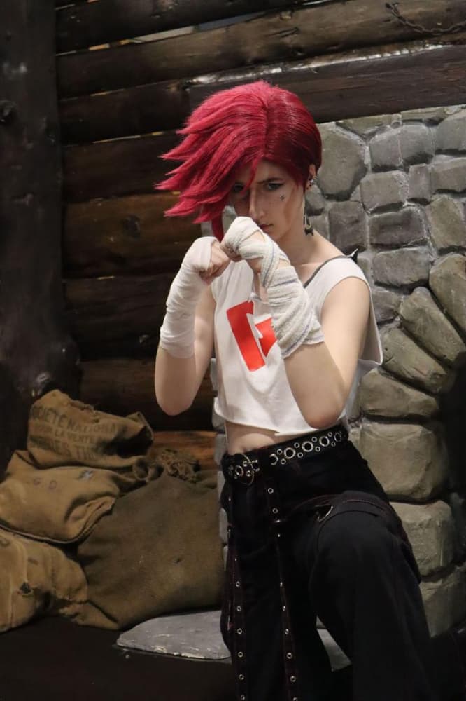 Vi (Arcane) - Photo 1