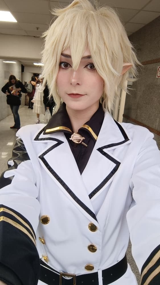 Mikaela Hyakuya - Photo 2