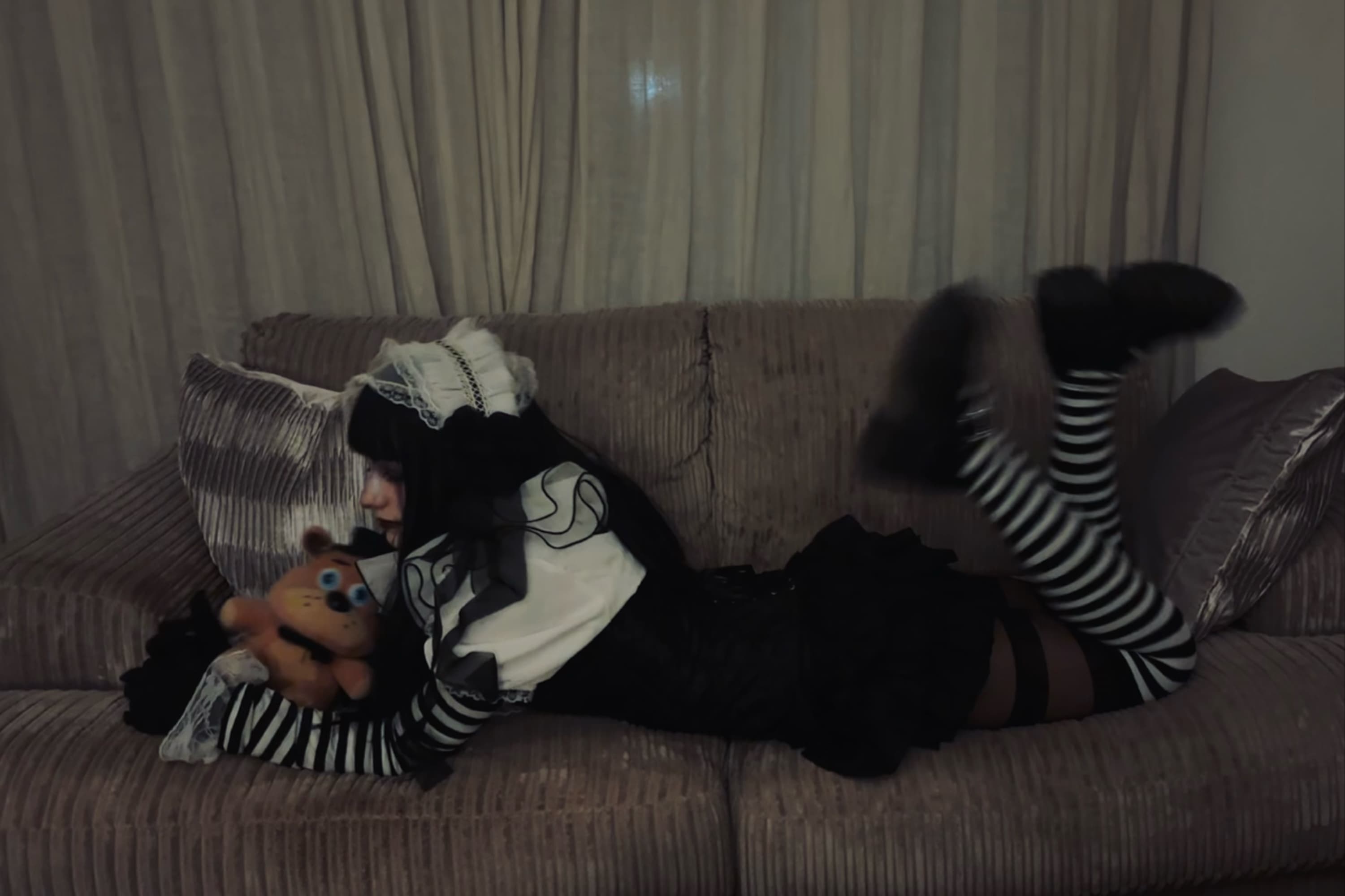 the puppet  - Photo 1