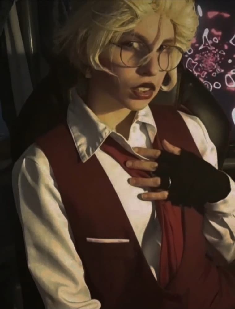 Lucifer morningstar  - Photo 5