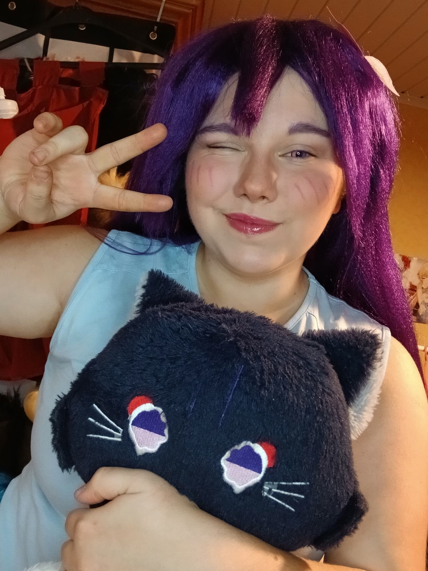 Aubrey at home  - Photo 11