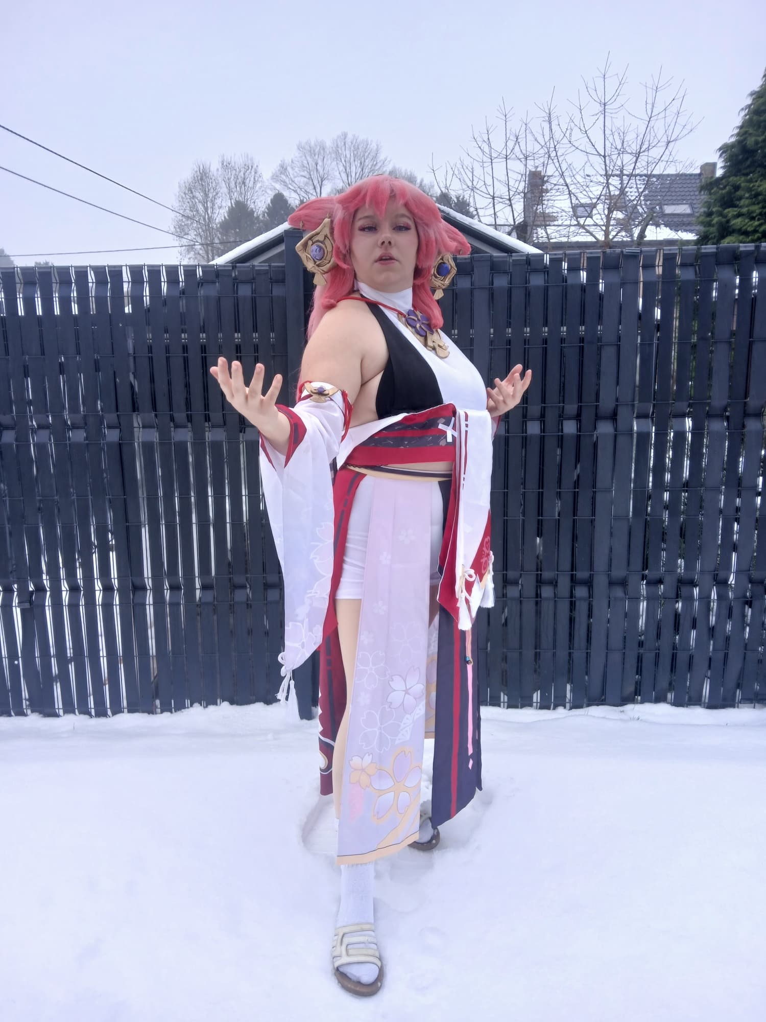 Yae miko in snow - Photo 5