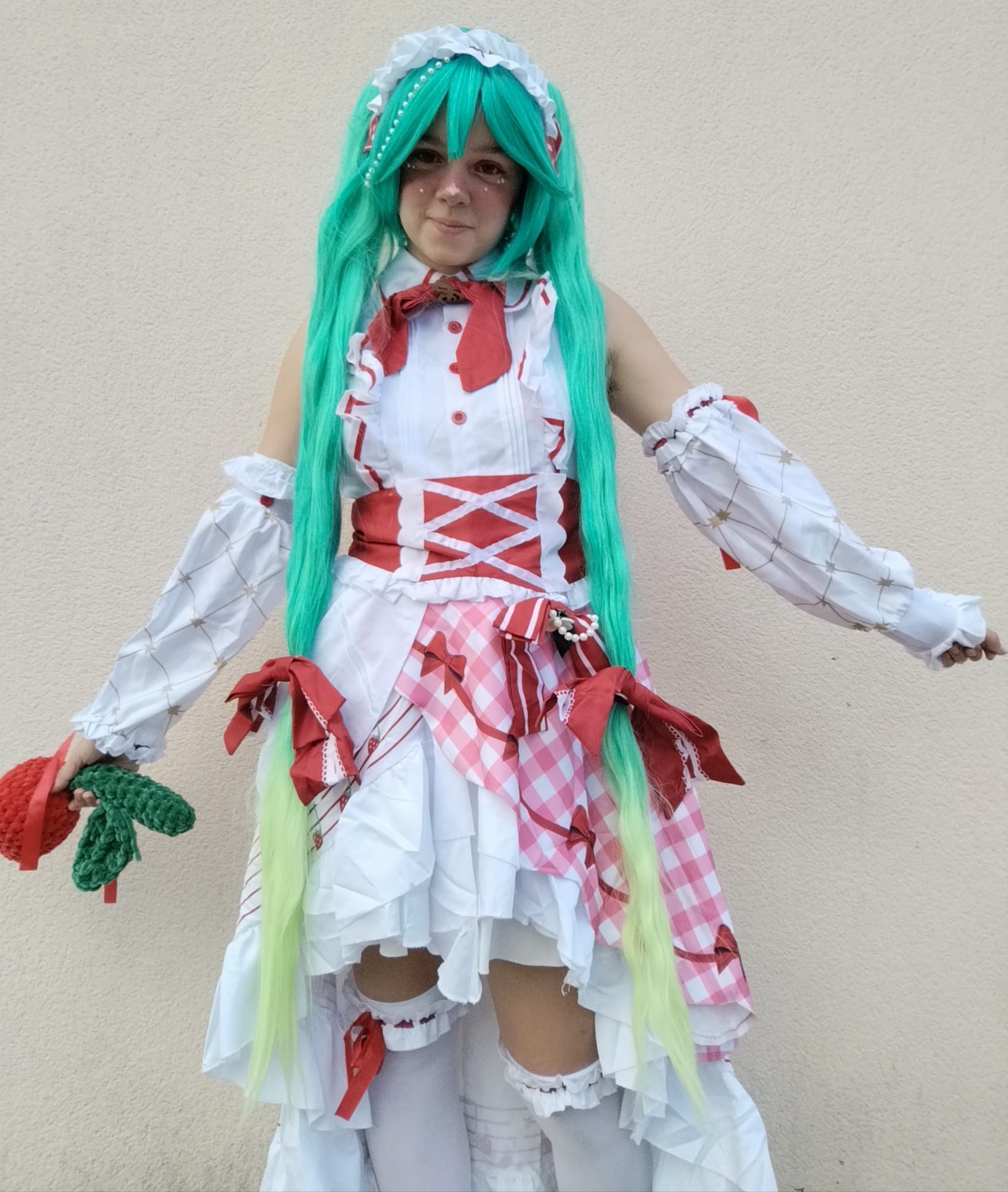 Strawberry Miku 🍓💚 - Photo 33