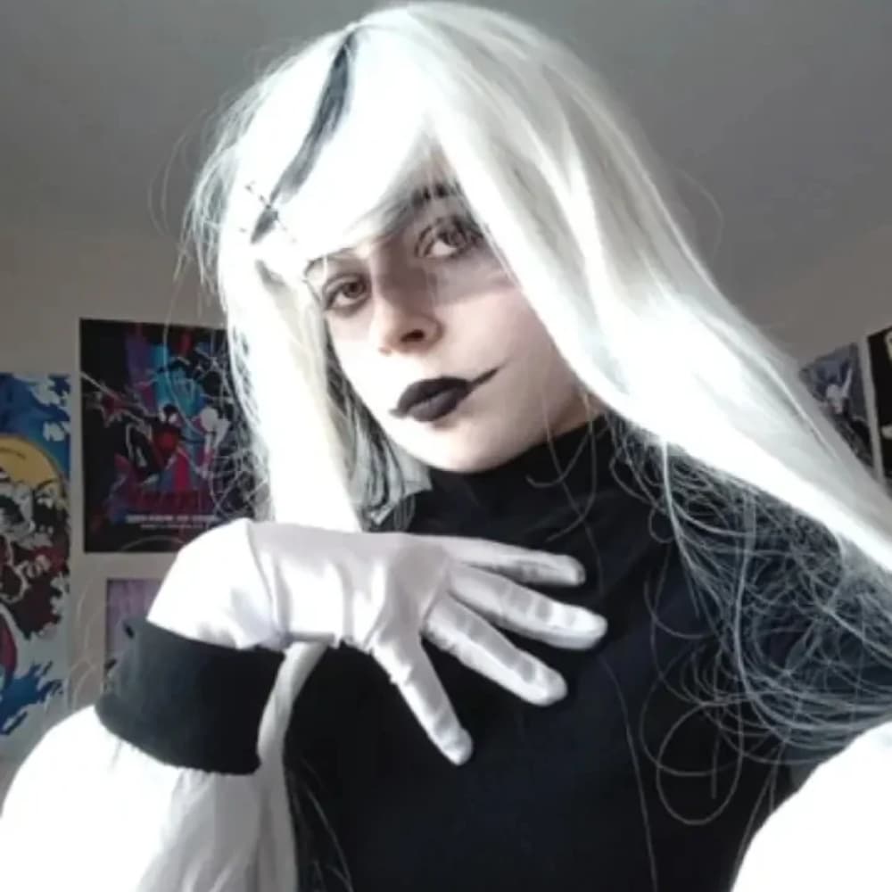 Carmilla carmine  - Photo 2