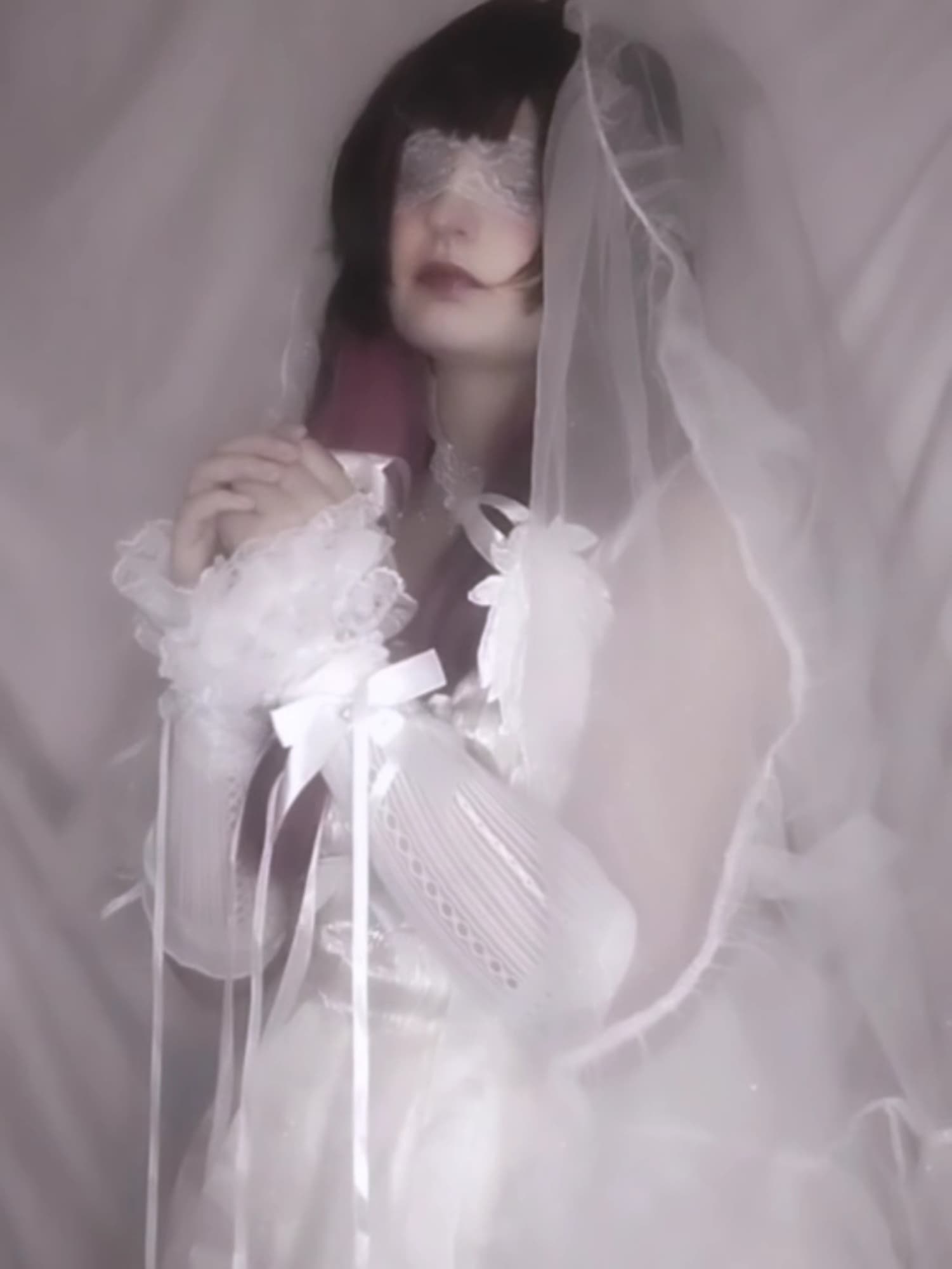 "a fallen angel"  - Photo 7