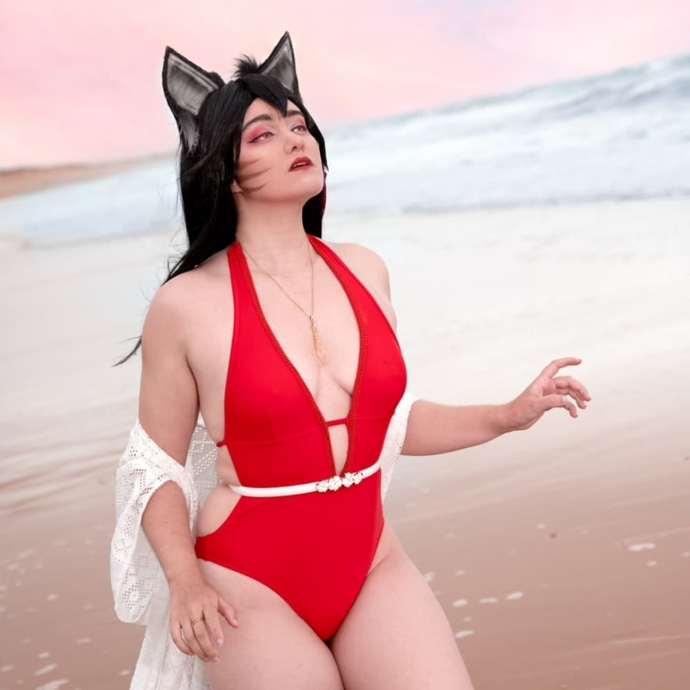 Ahri pool party 2024 - Arcane cosplay photoshoot cover