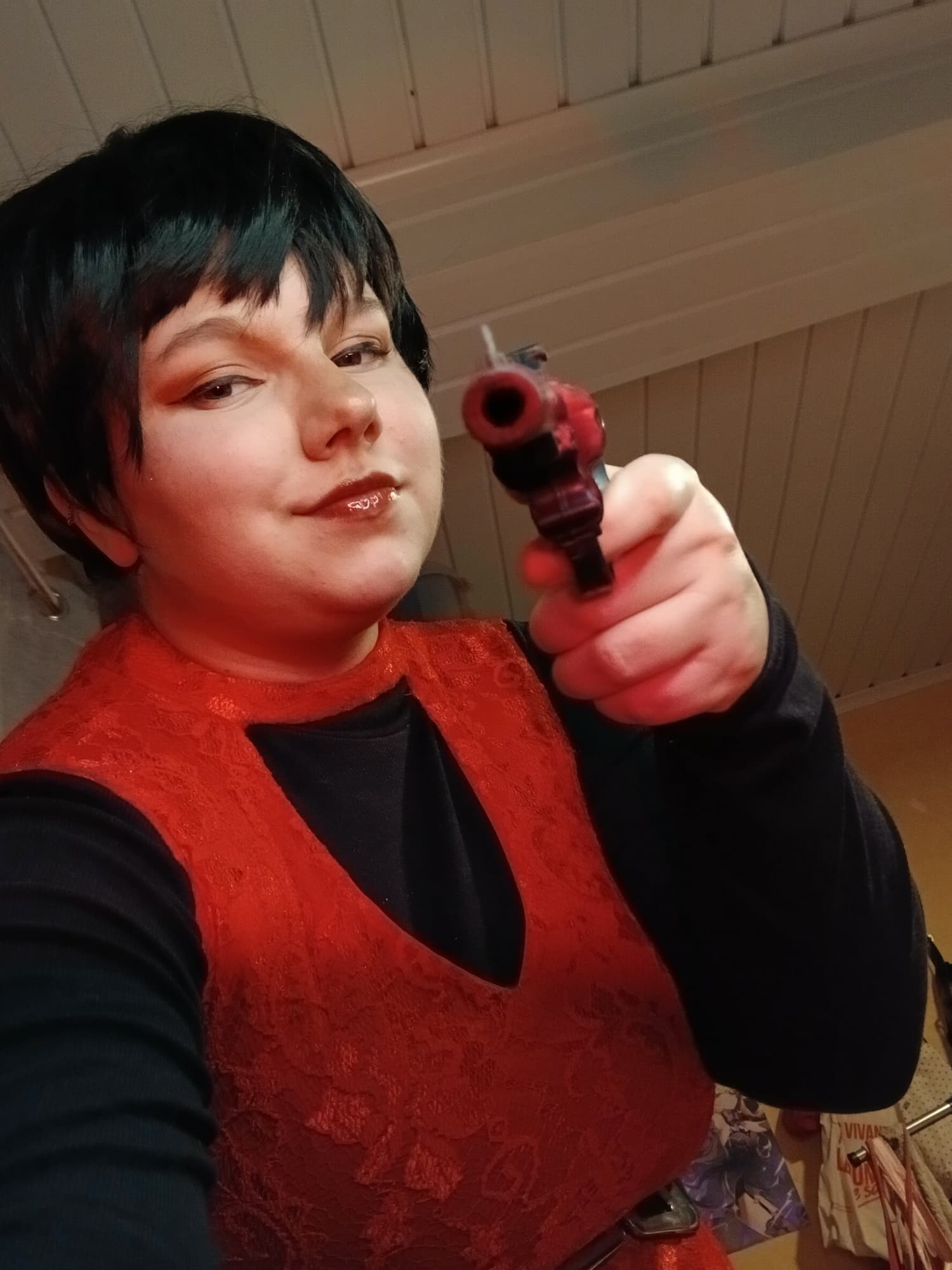 Ada wong at home - Photo 41