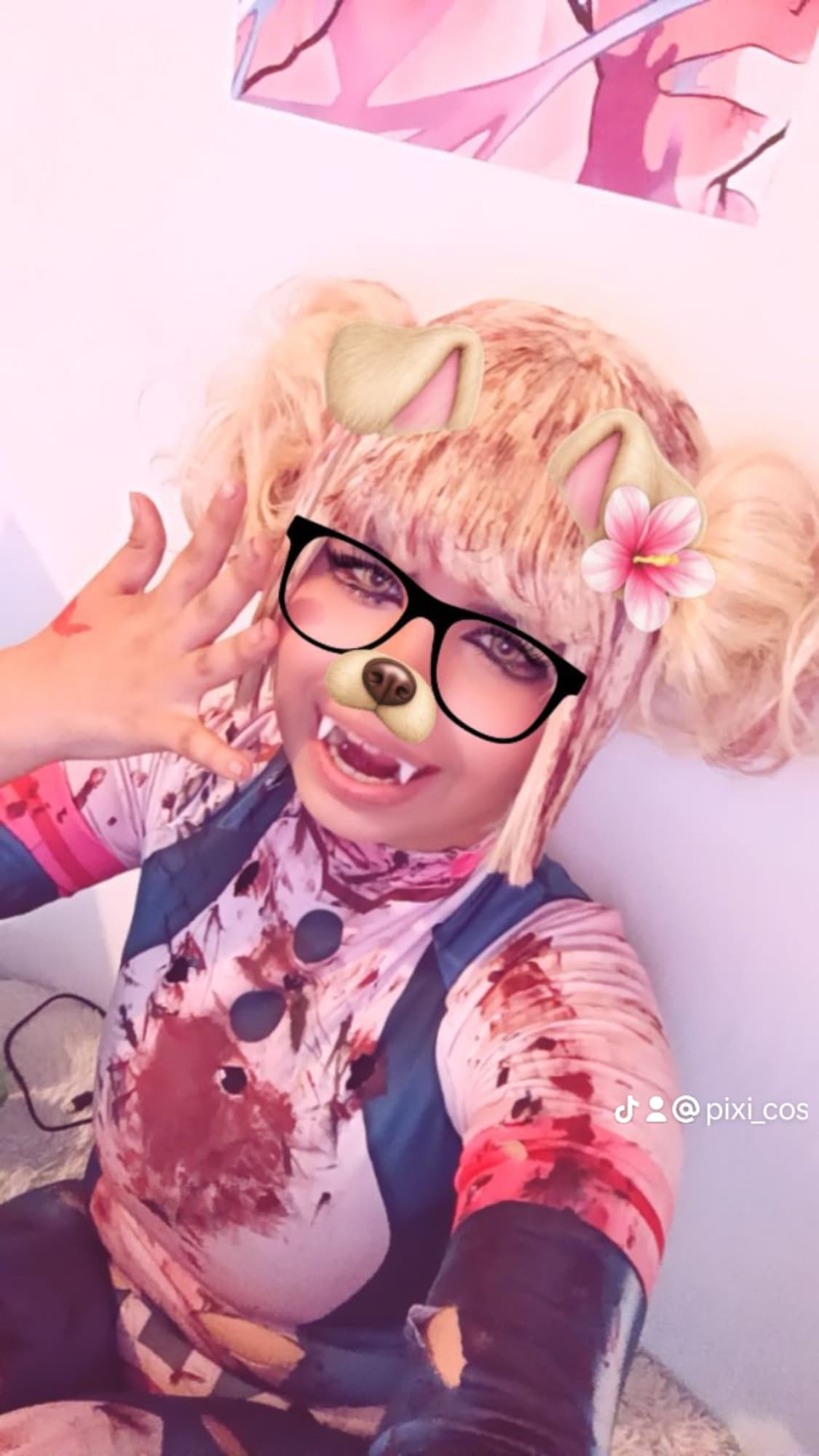 Cosplay de toga 😝💛 - Photo 2