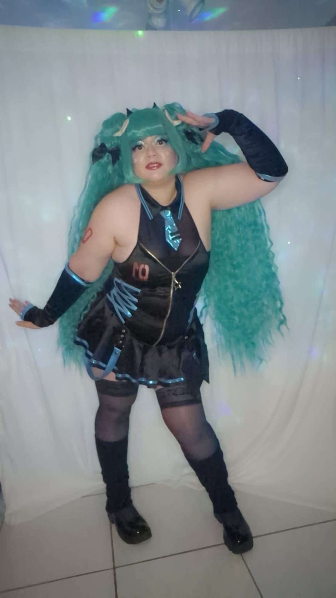 Miku Swinsuit - Photo 3
