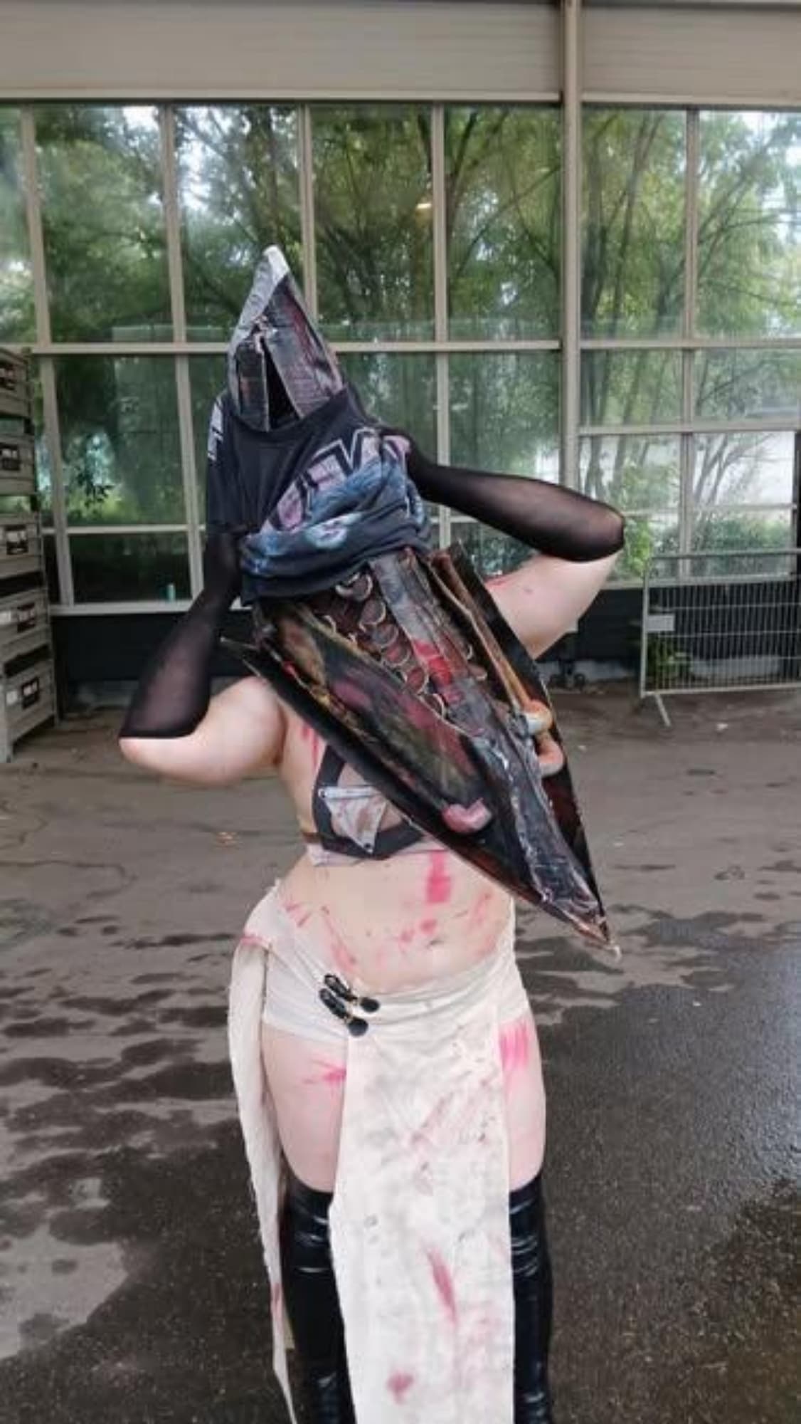 Pyramid head  - Photo 1