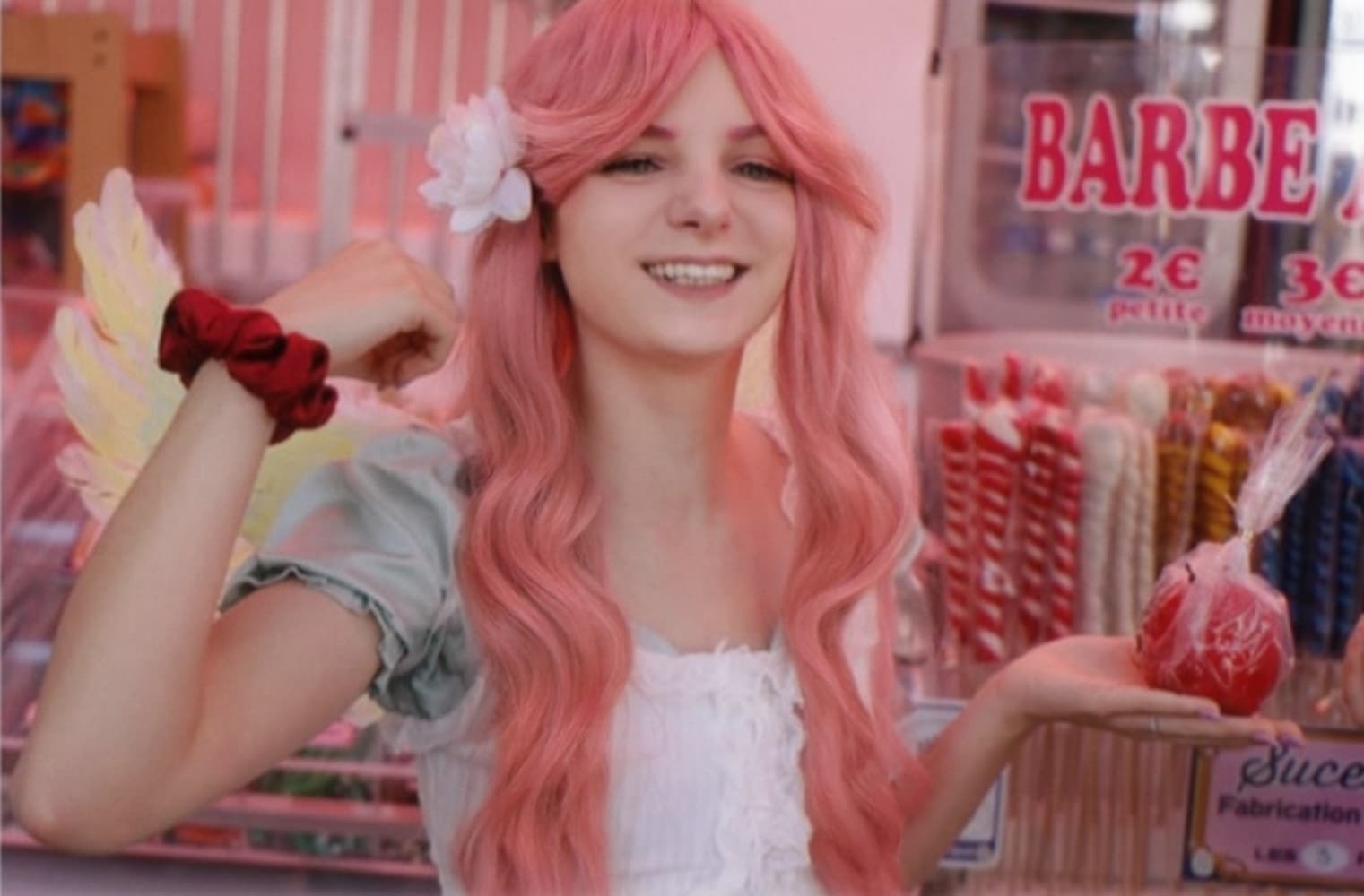 Flutter shy  - Photo 6