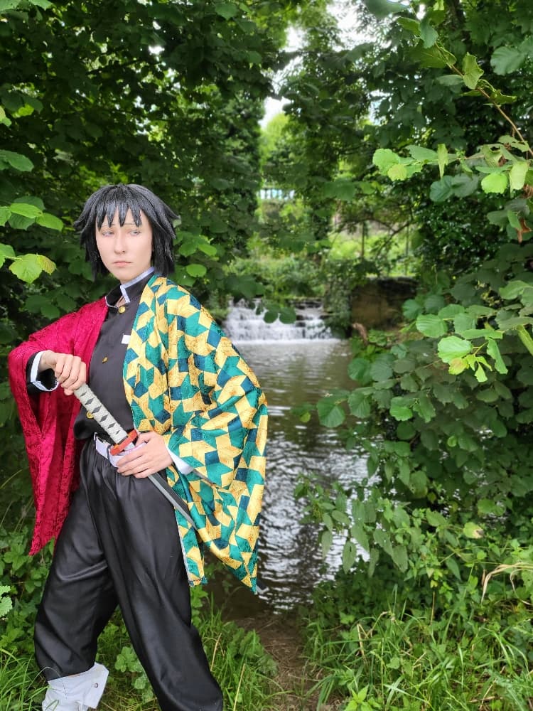 Tomioka Giyuu - Photo 1