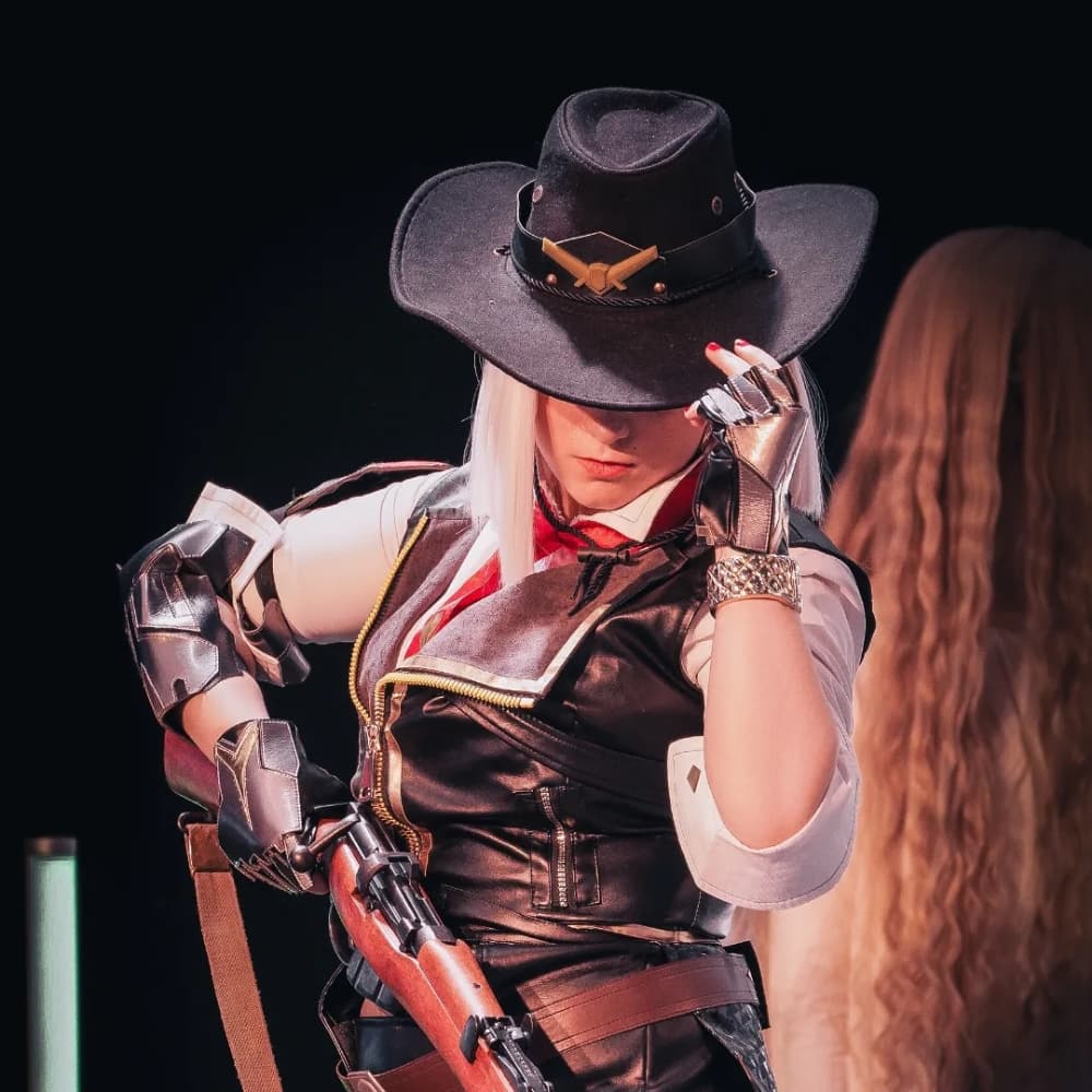 Elizabeth Ashe — OW - Photo 4