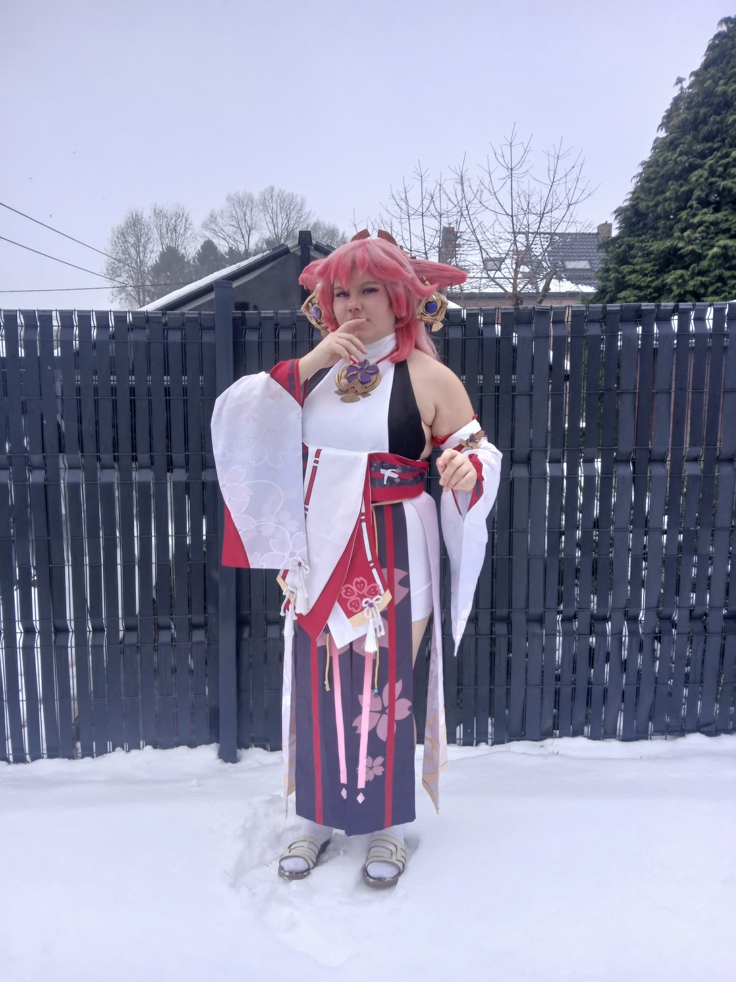 Yae miko in snow - Photo 7