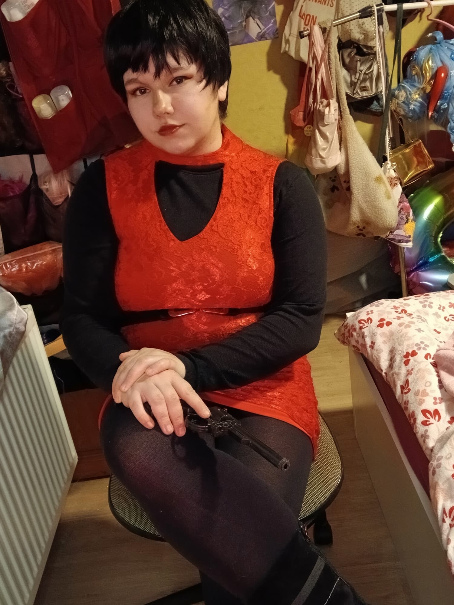 Ada wong at home - Photo 31