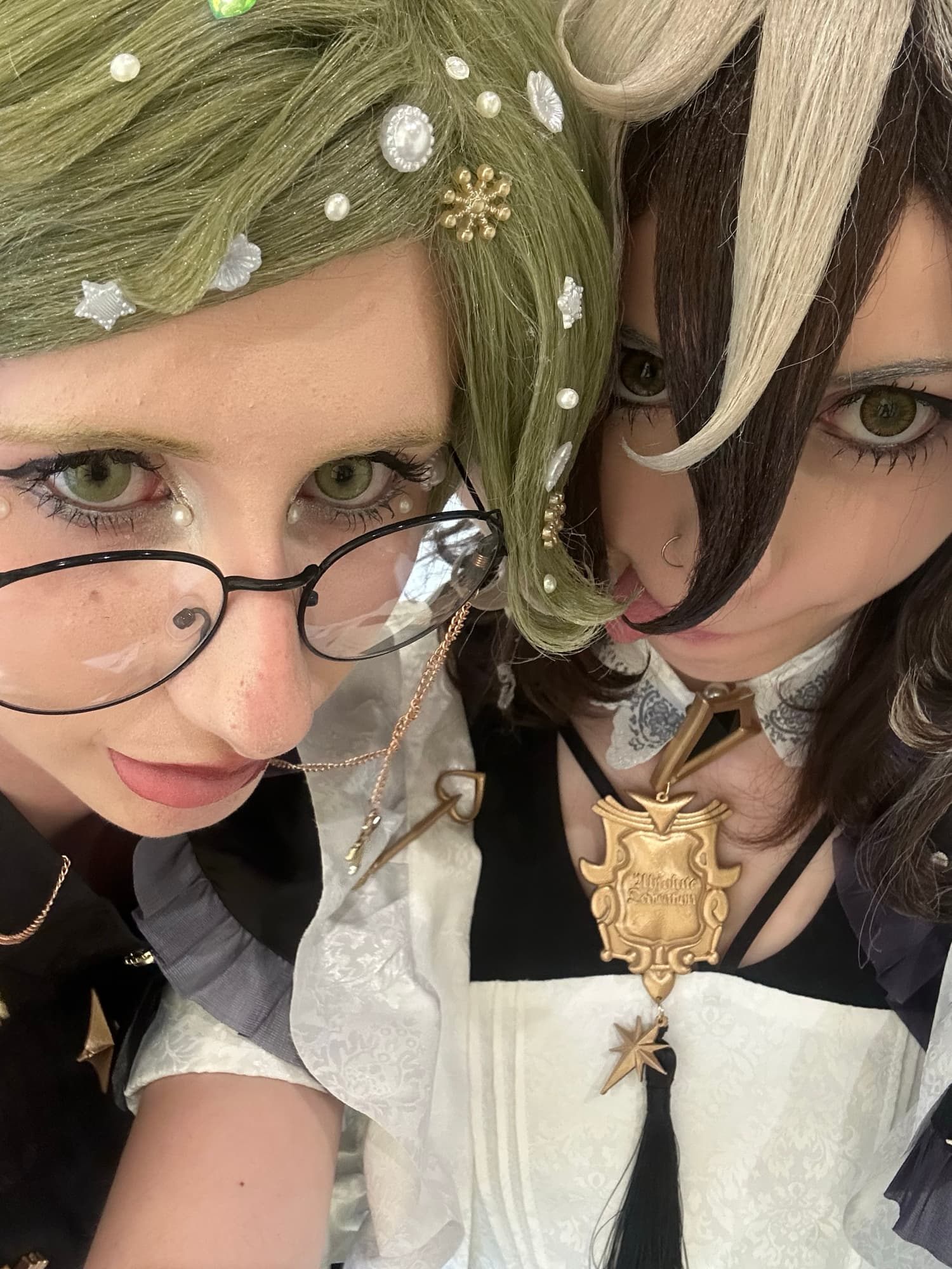 Rei & Olivine maid - Photo 1