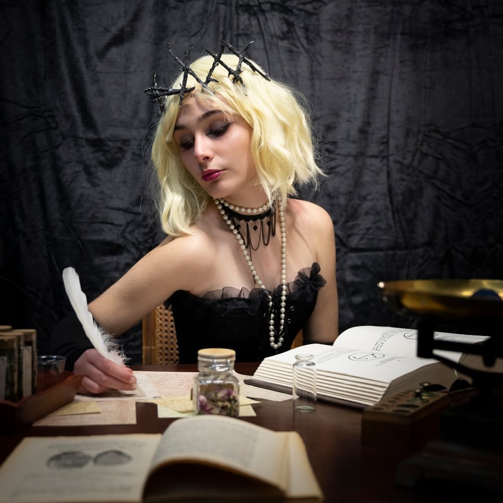 Sophie de Gavaldon  - Photo 1