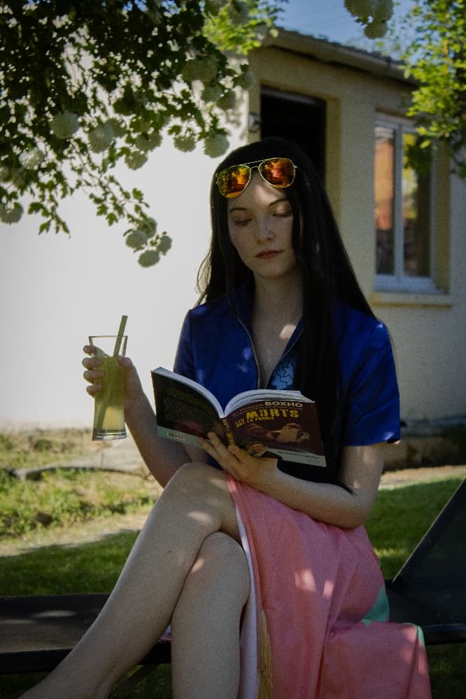 Robin in garden - Photo 8