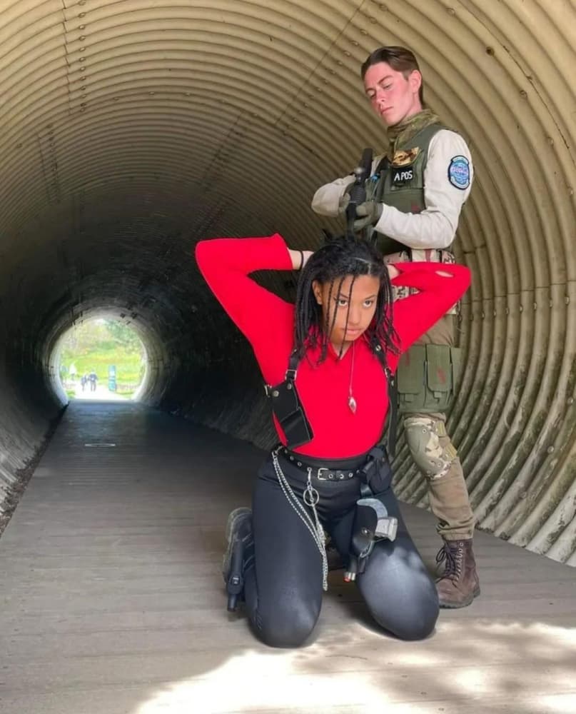 Shooting Ada Wong  - Photo 4