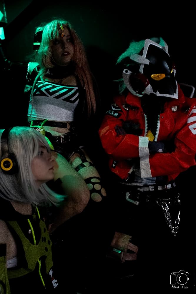 Anby, Nicole, Billy - Photo 3