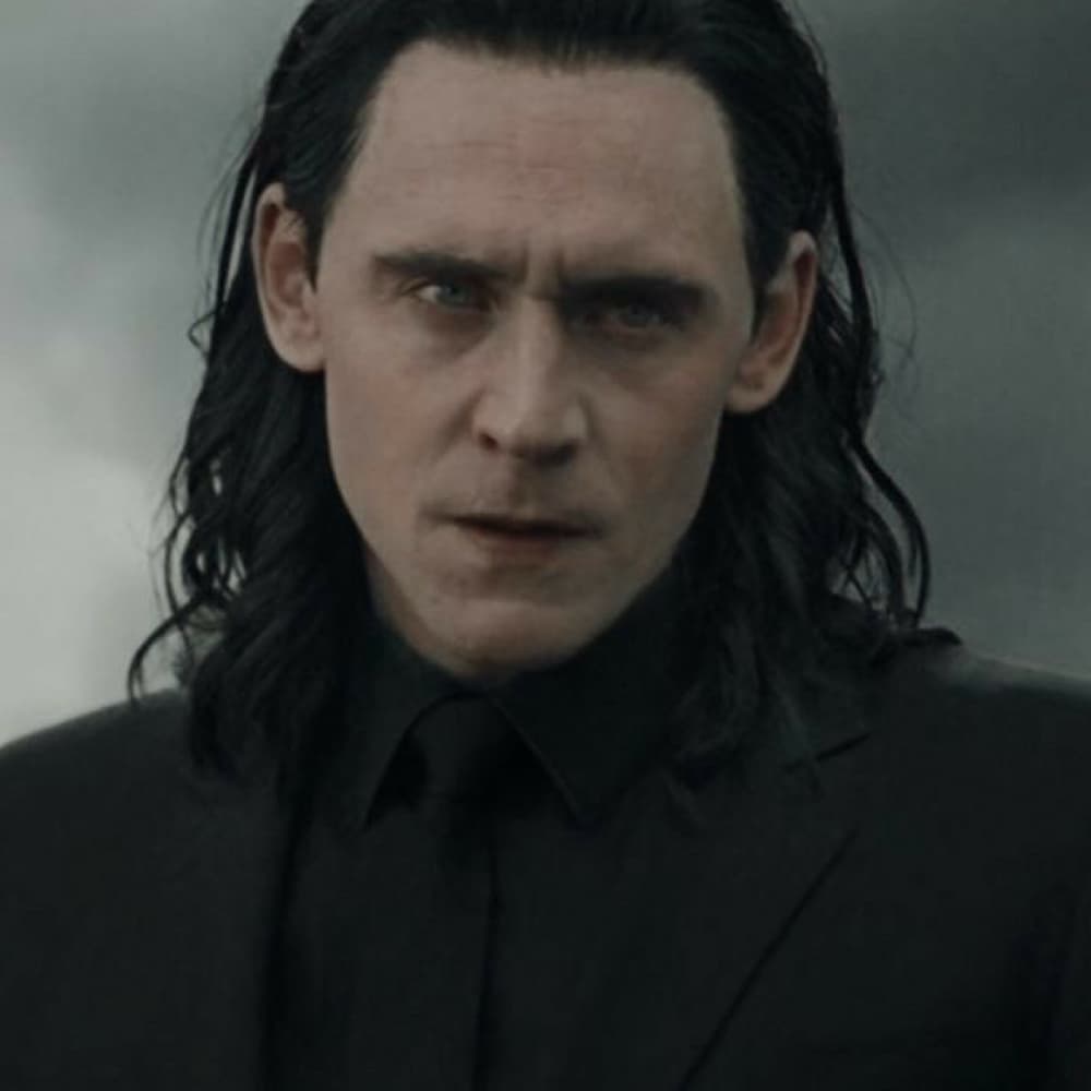 Loki (black suit)