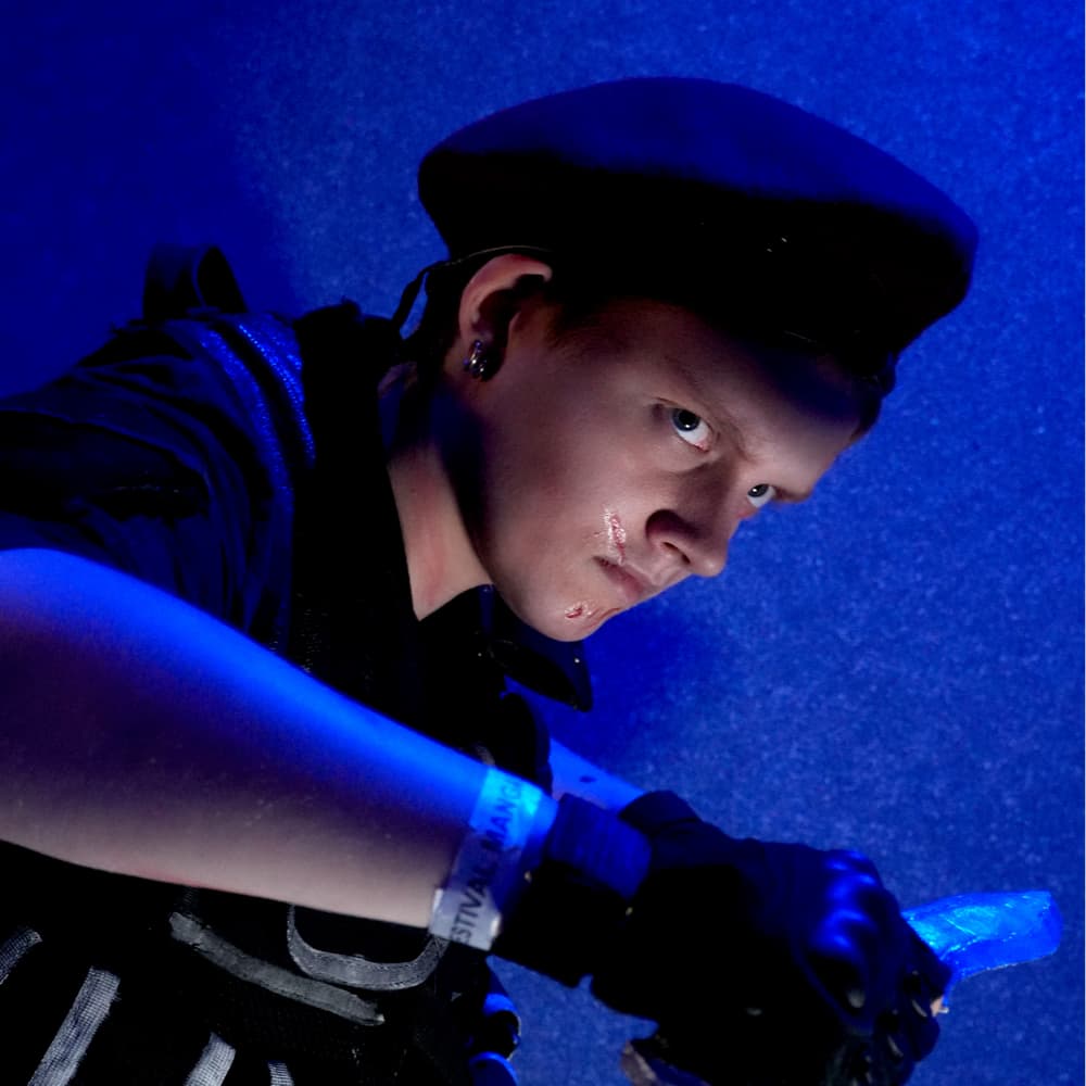 Krauser Deauville - Resident Evil cosplay photoshoot cover