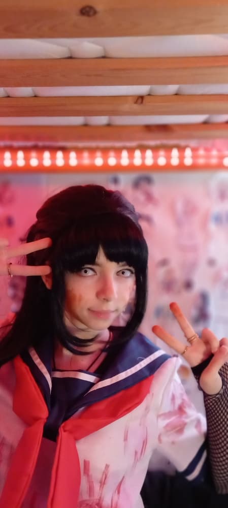 Ayano Aishi - Photo 2