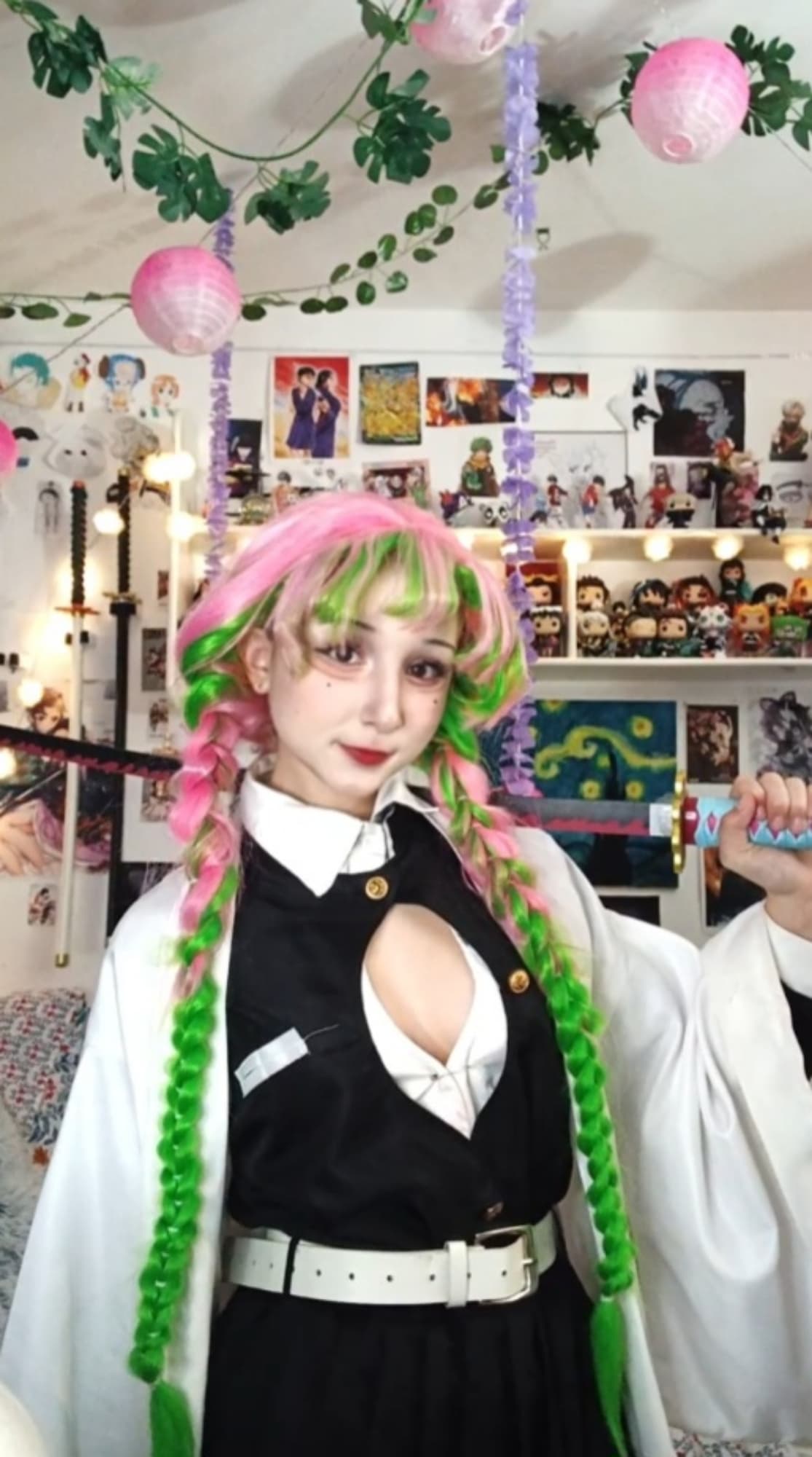 Mitsuri  - Photo 22