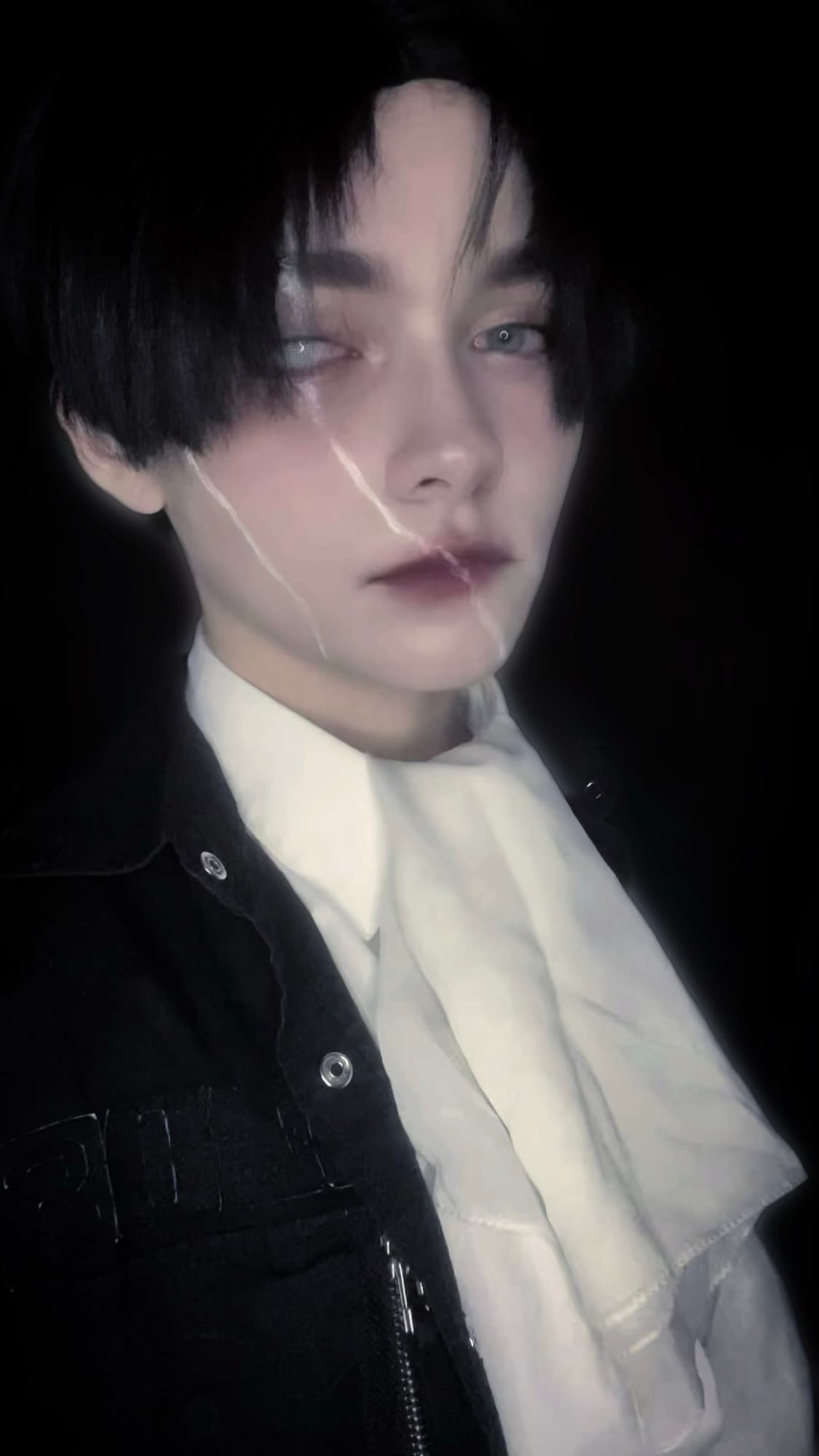 Livai Ackerman - Photo 12