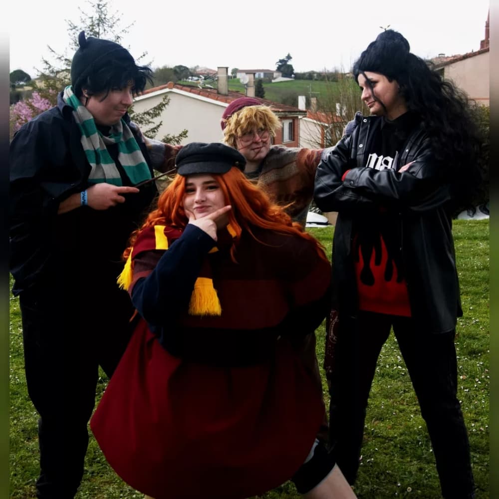 Lily Evans - Photo 4