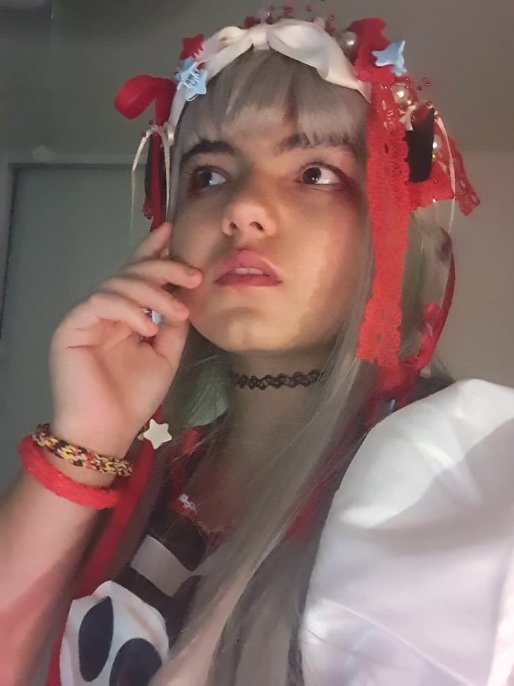 2v de yashiro nene  - Photo 4