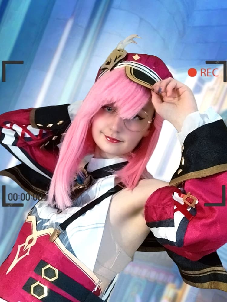 Charlotte  - Photo 2