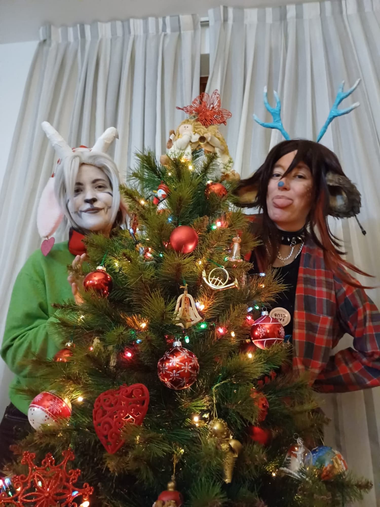 Dess and Azzy - Photo 3