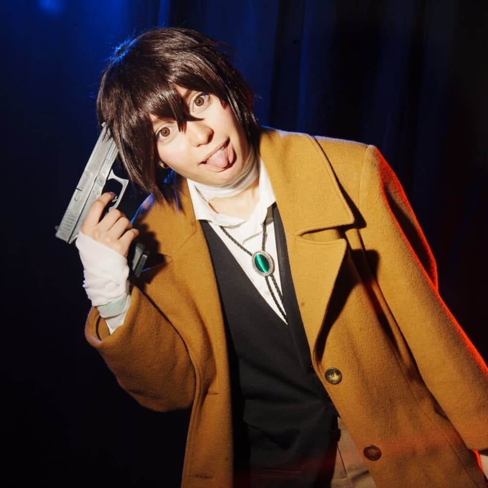 Dazai TGS Montpellie - Bungo Stray Dogs cosplay photoshoot cover