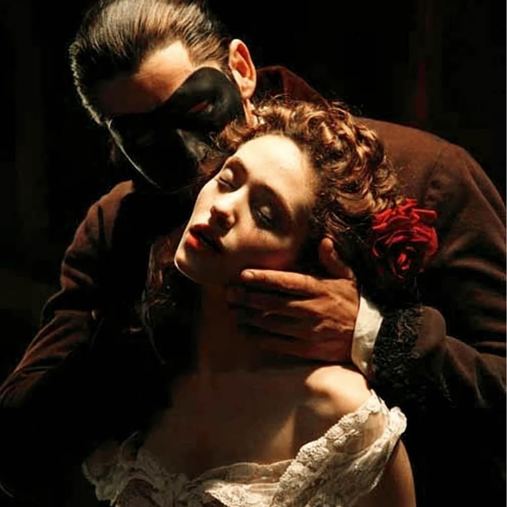 Christine Daaé - The Phantom of the Opera cosplay photoshoot cover