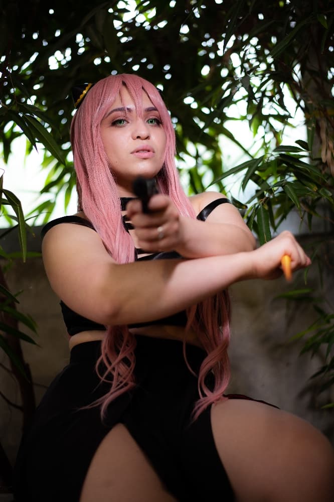 Anya Forger - Adult - Photo 1