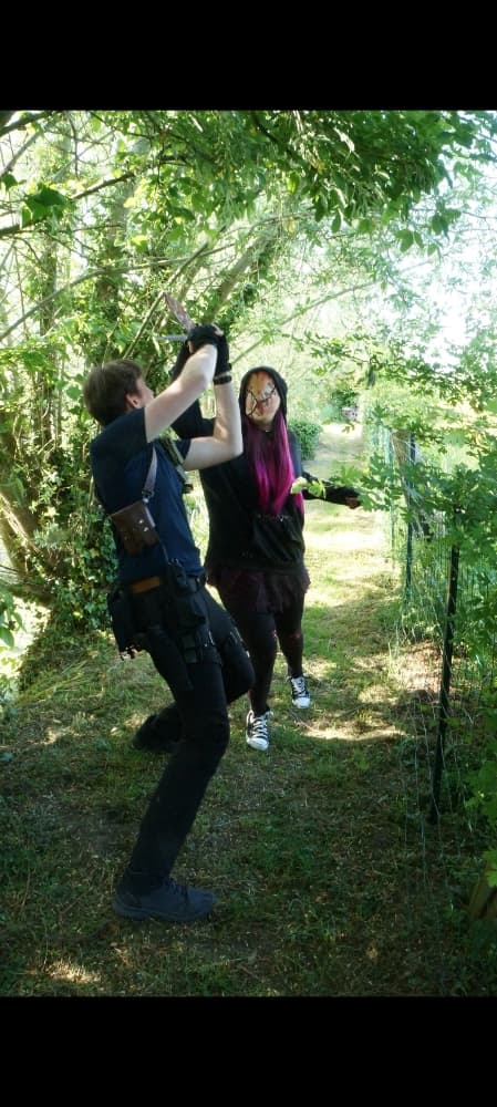 Leon Kennedy - Photo 10