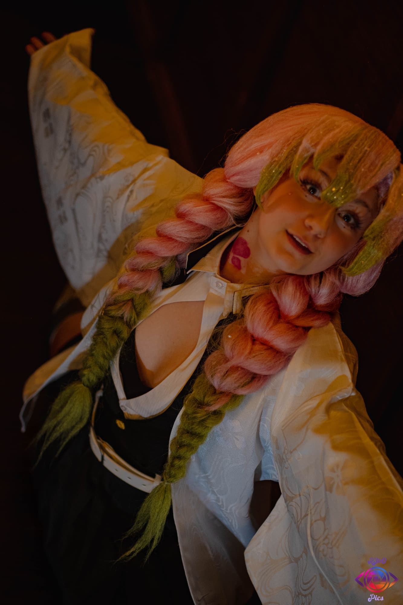 Mitsuri Kanroji - Photo 11