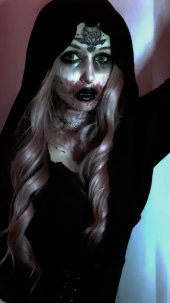 Bela Dimitrescu  - Photo 1