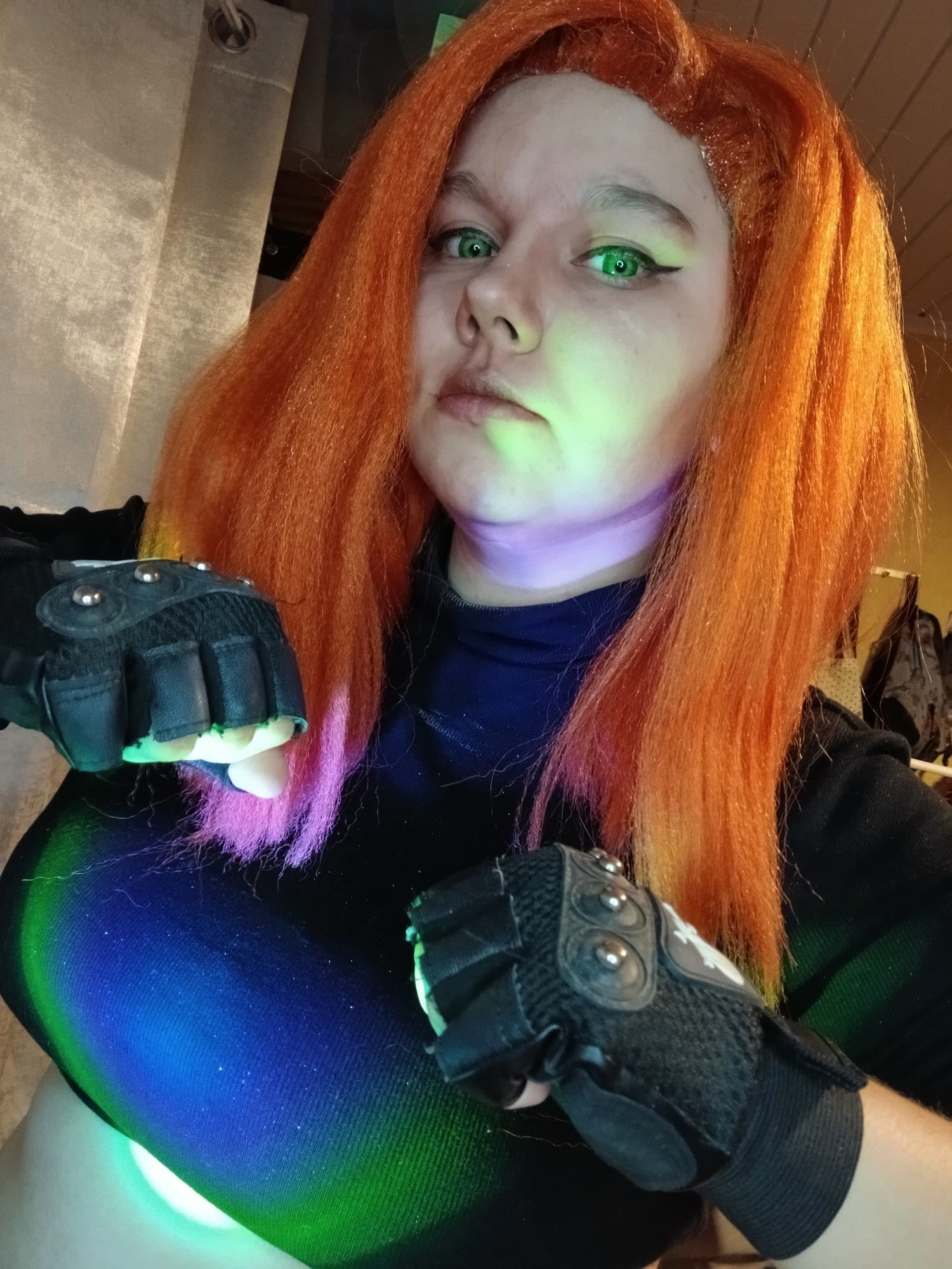 Kim at home - Photo 28