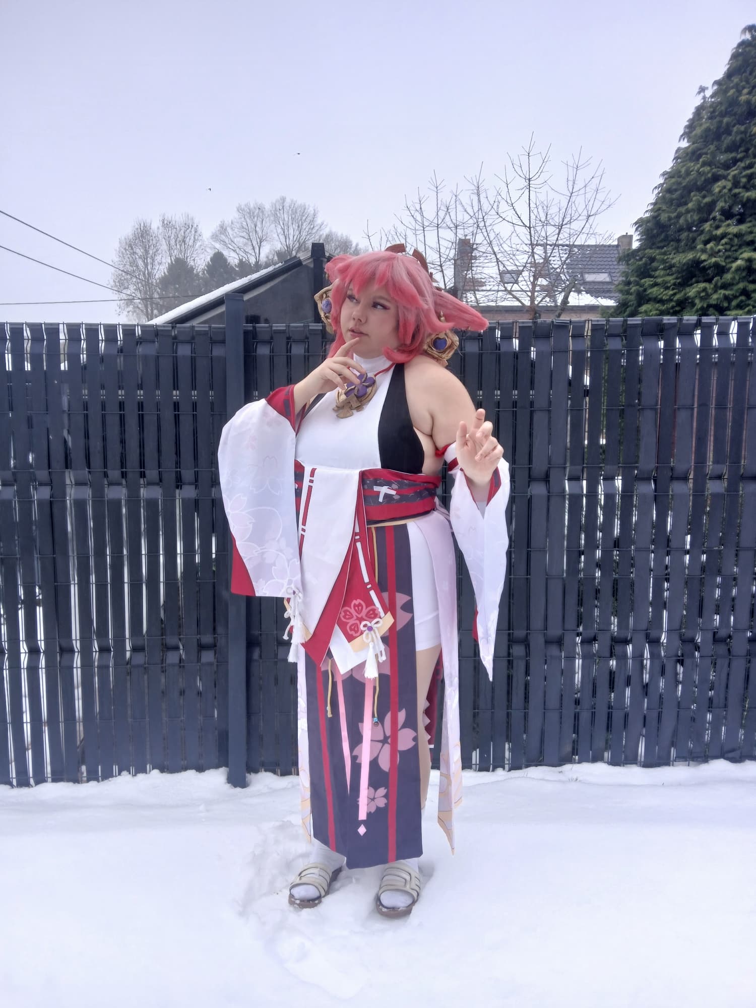 Yae miko in snow - Photo 18