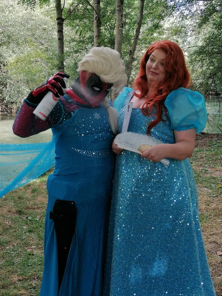 Penelope Featheringt - Photo 2