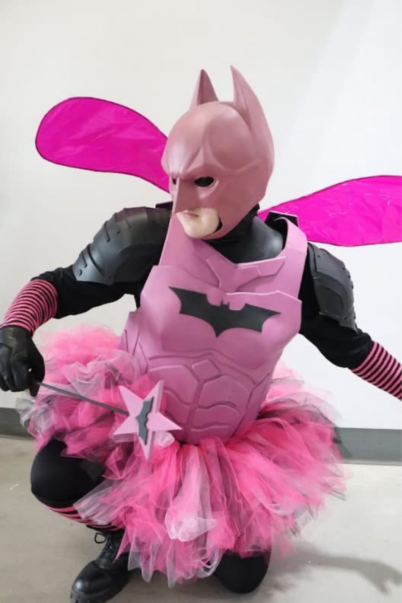 Batman Pink Fairy - Photo 9