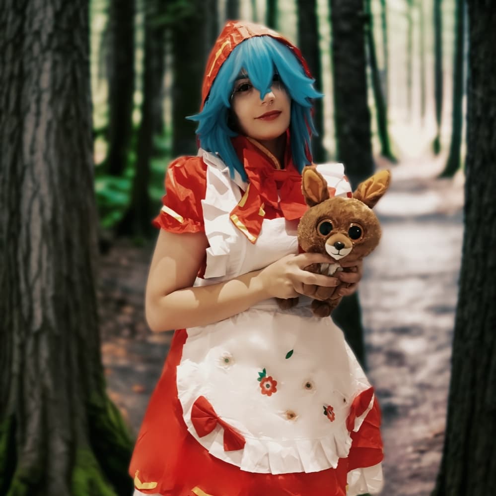 Miku Red Riding Hood - Vocaloid cosplay photoshoot cover