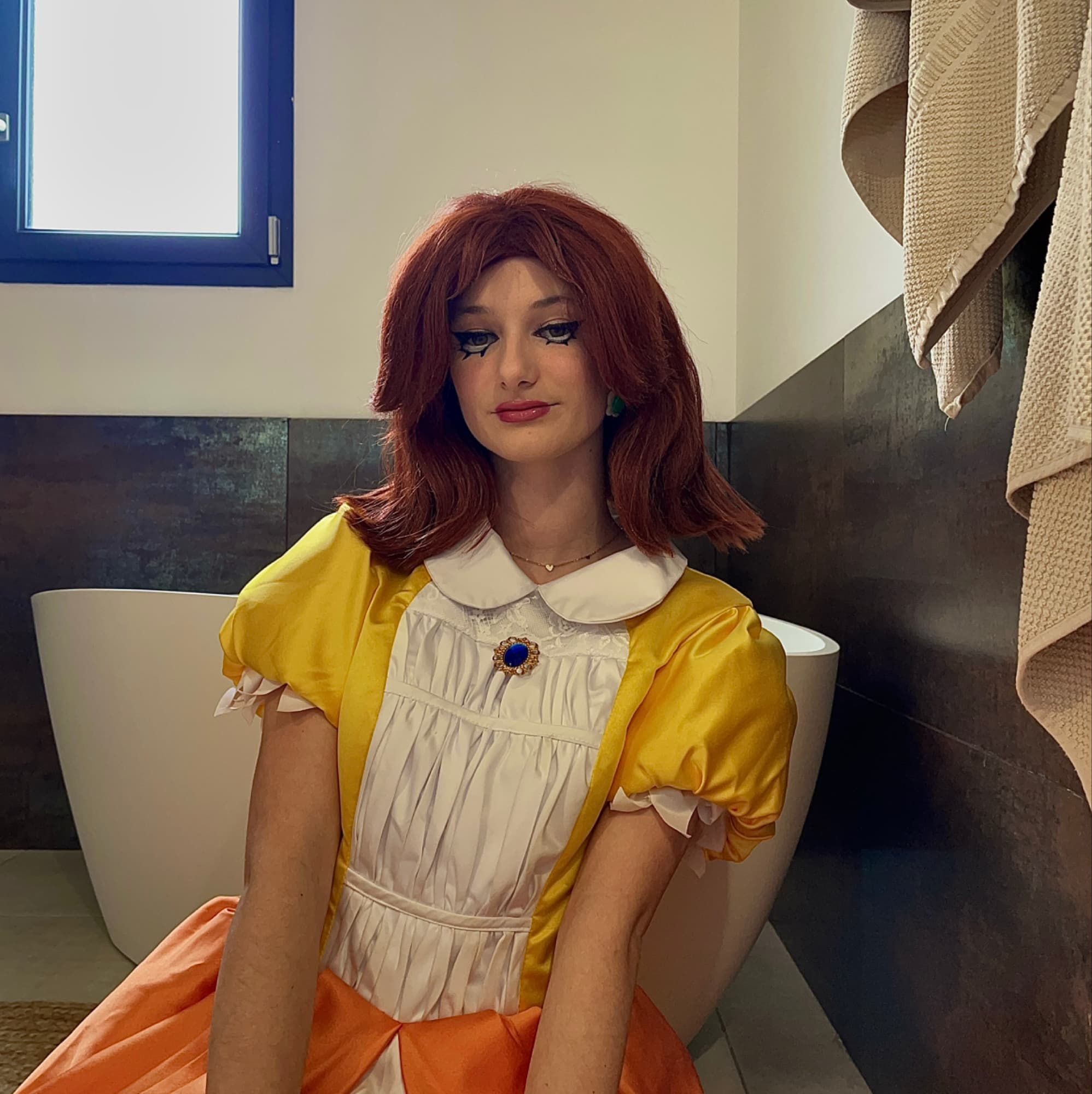 Daisy 🧡 - Mario cosplay photoshoot cover